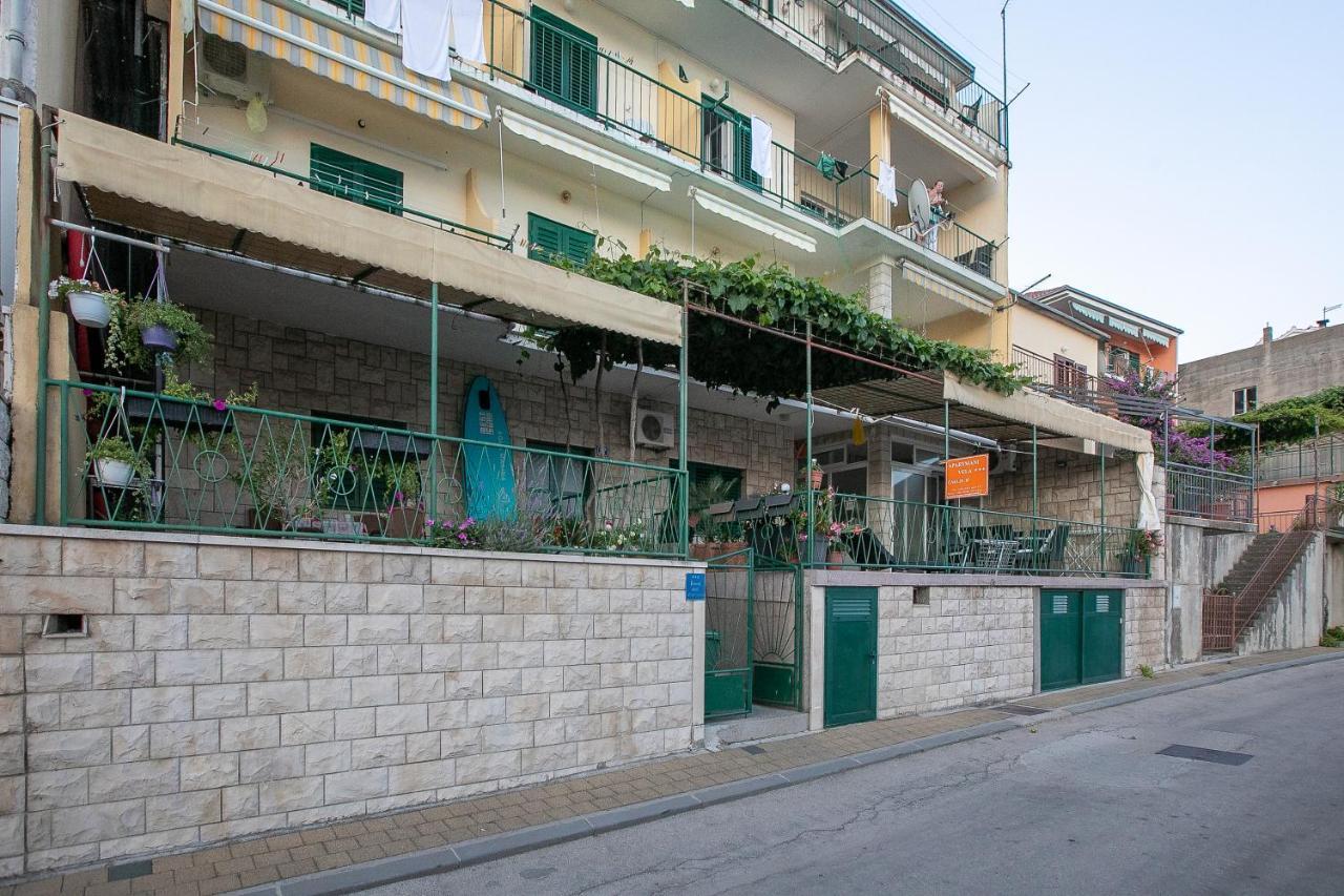 Apartment By The Sea Podgora Exterior foto