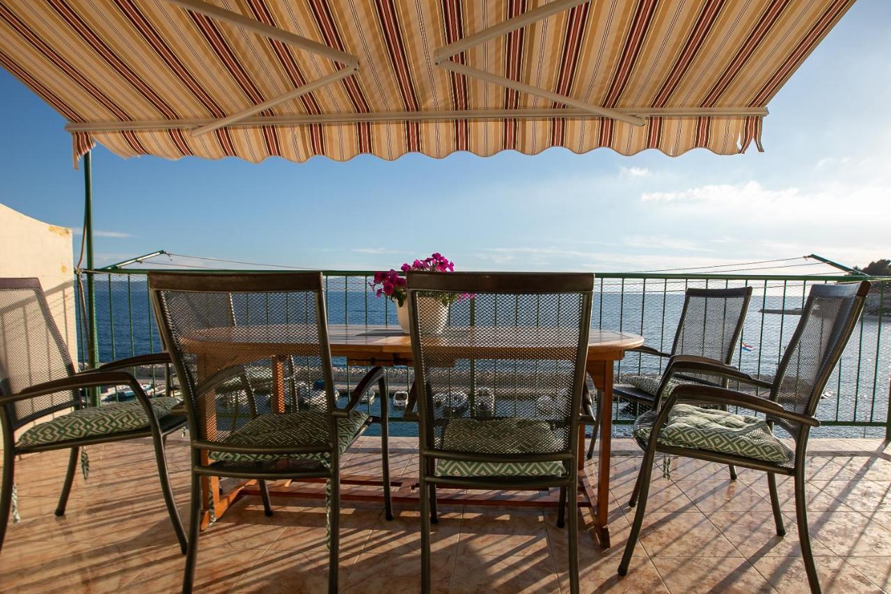 Apartment By The Sea Podgora Exterior foto